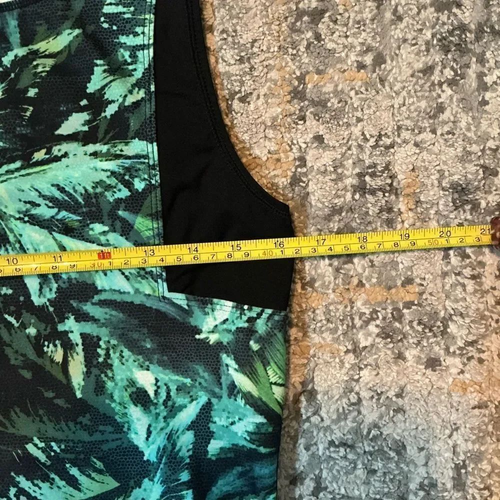 ATHLETA JUNGLE PRINT TANK! EUC! SIZE S - Picture 3 of 7